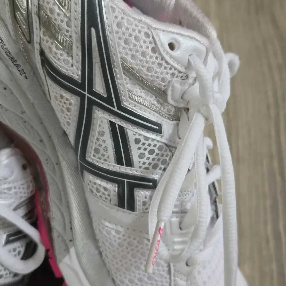 Asics Gel-Kayano 17 Running Women’s US 8.5 White Pink T150N Sneakers